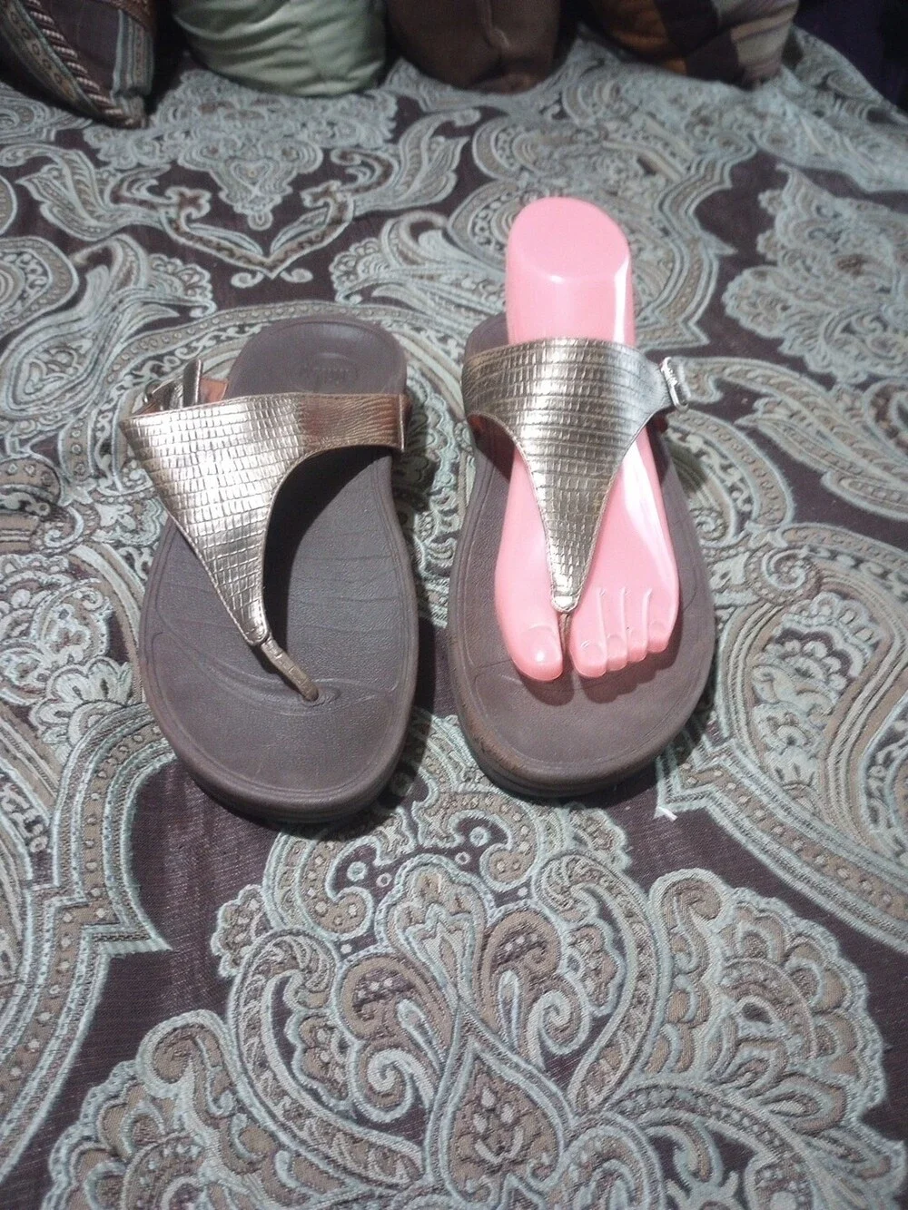 Fitflop The Skinny 350-012 Metallic Gold Brown Sandals Thong Slip On Women's 9